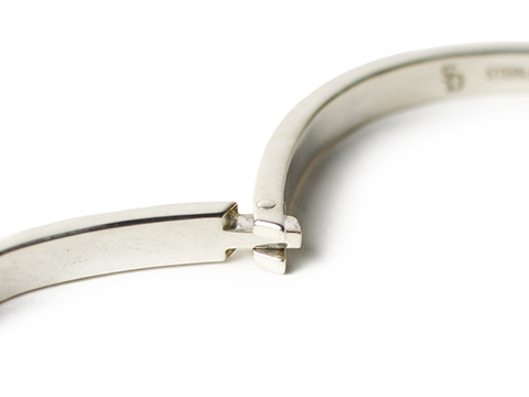 SD Buckle Design Bracelet : STANDARD CALIFORNIA OFFICIAL ONLINE STORE